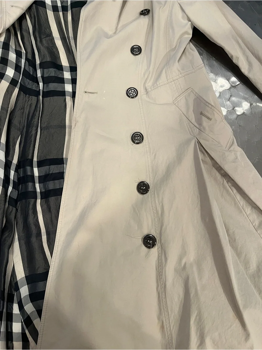Burberry Women’s Beige/Gray Double-Breasted Belted Trench Coat - Picture 8 of 13